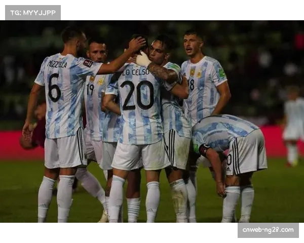 劳塔罗破门后怒吼庆祝，亚特兰大三个进球被吹显无奈